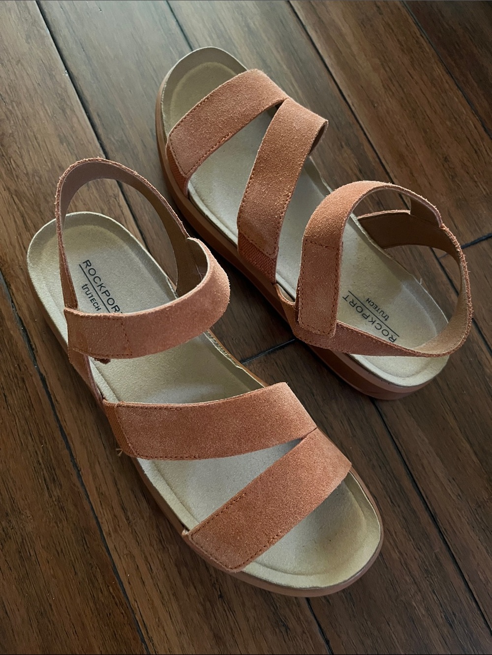 Rockport Women's Sueded terracotta Strappy Platform Sandals
